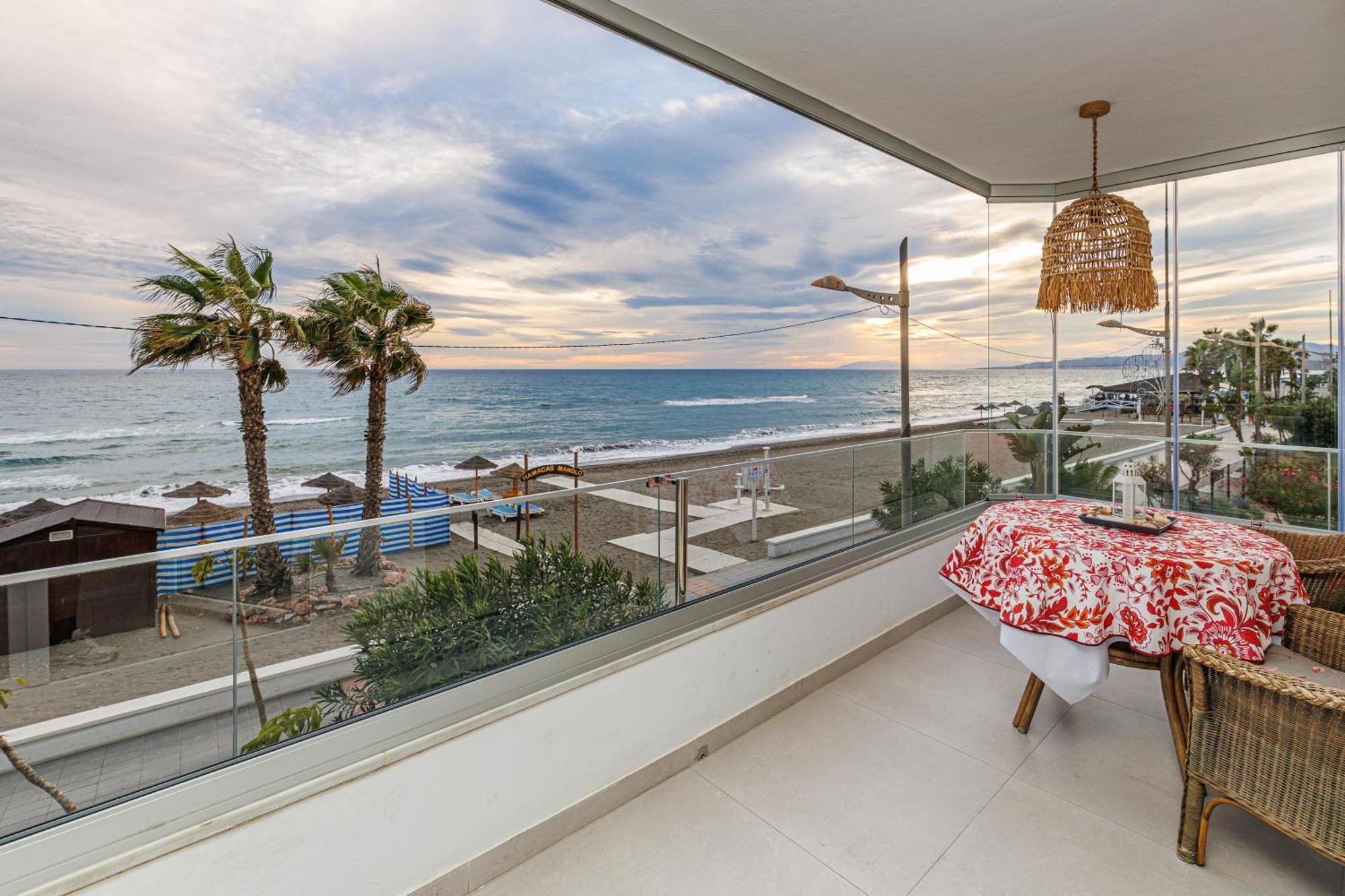 Laguna Beach Wohnung Mit Freiem Meerblick Torrox Extérieur photo